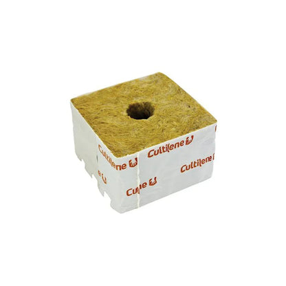 The Rockwool Cube with Large Hole is ideal for use with the larger Rockwool cubes or round Rockwool plugs. The cubes have an