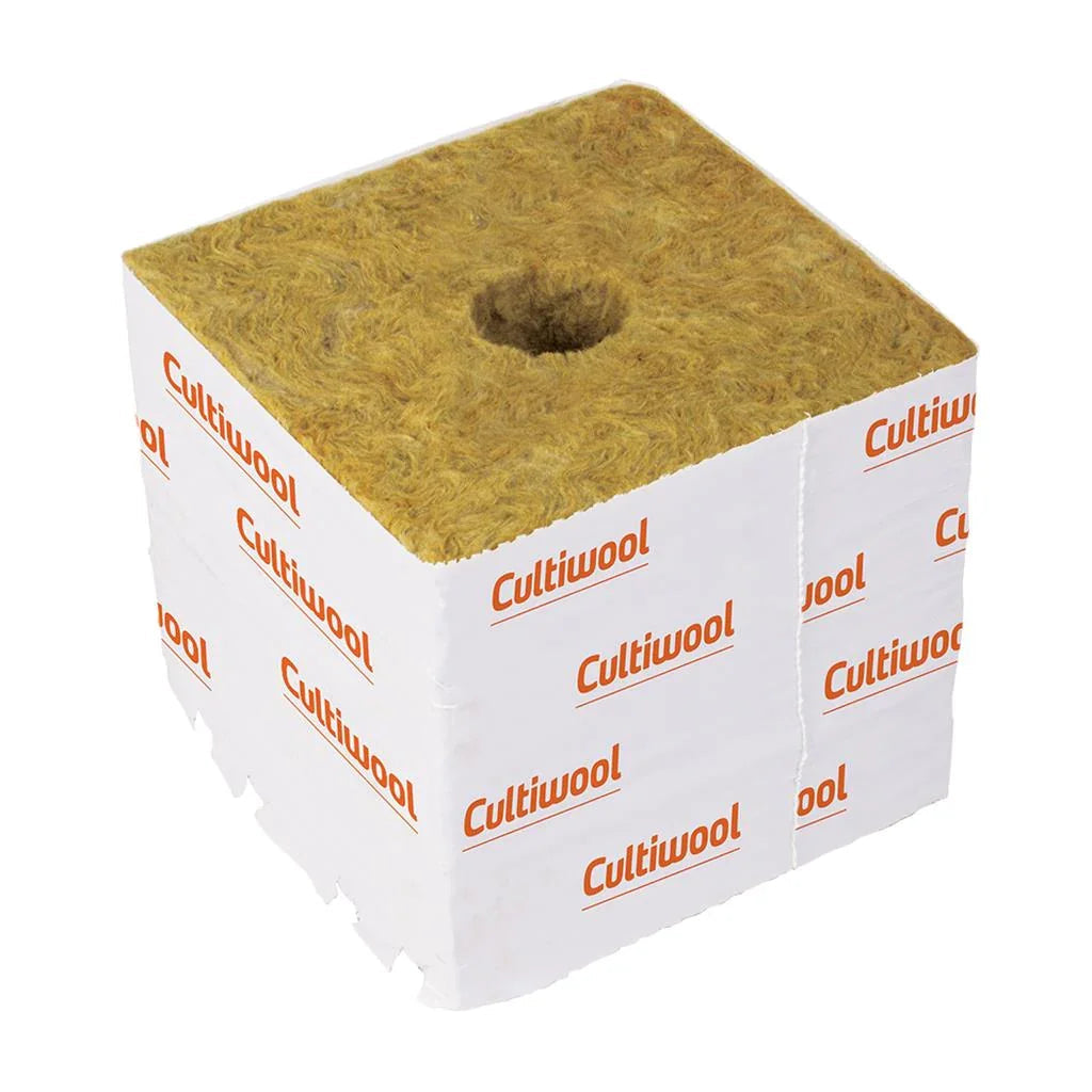 The Rockwool Cube with Large Hole is ideal for use with the larger Rockwool cubes or round Rockwool plugs. The cubes have an