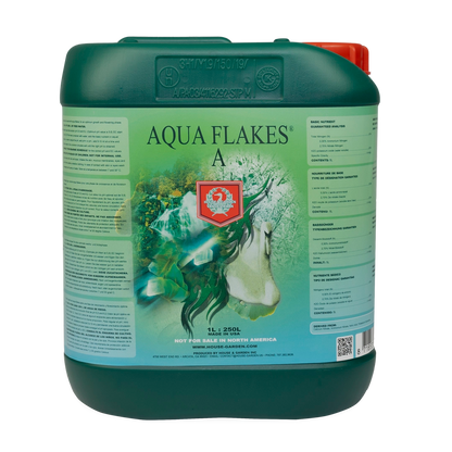 House & Garden: Aqua Flakes A&B