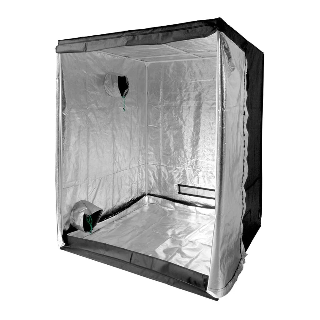 LightHouse LITE is the budget tent, for the grower who wants no frills. It offers a simple, lightweight frame that