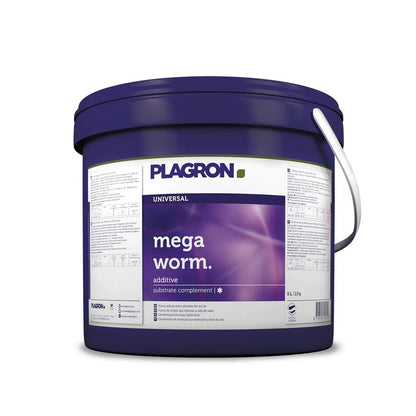 Plagron Mega Worm Boost your plants with a premium natural soil improver crafted from high-quality worm castings. This