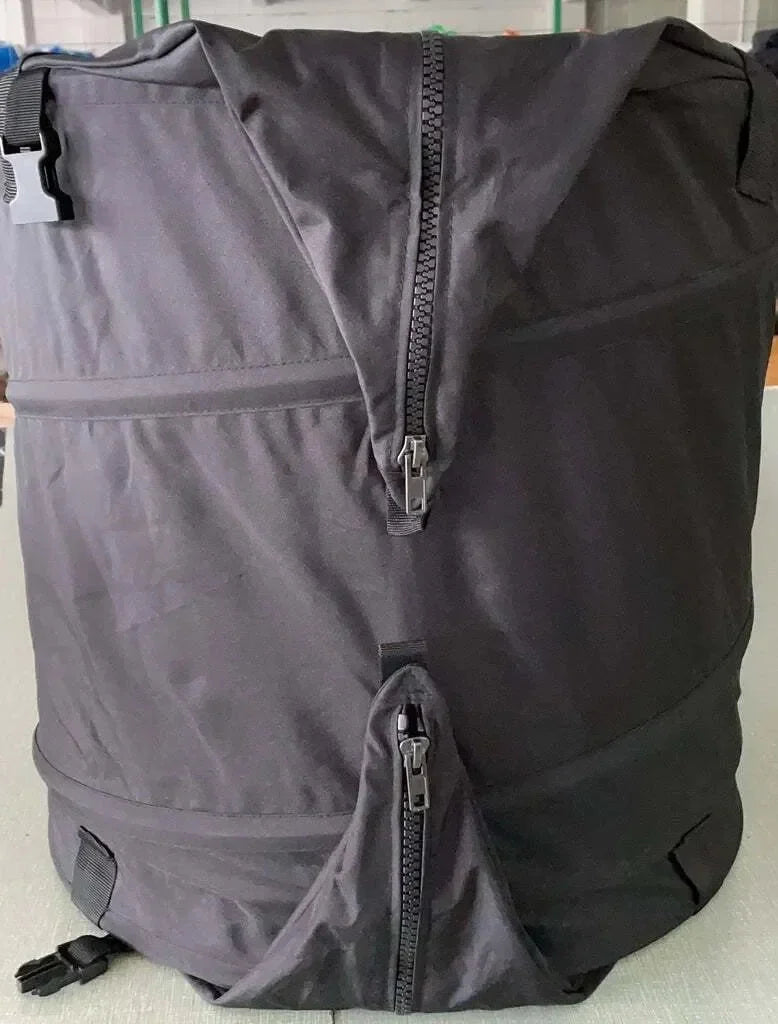 Space Monkey Trimming Bag Quickly and effortlessly removes excess leaf matter. Your dried product is precious but even more